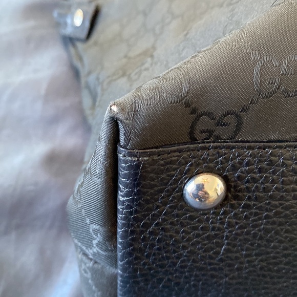 Authentic Gucci canvas purse 💙SOLD💙 - Picture 7 of 10